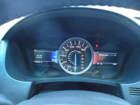 Used 2015 Ford Explorer 4WD XLT image 17