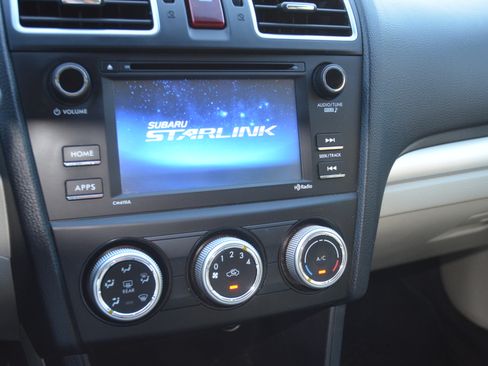 Used 2016 Subaru Impreza 2.0i Hatchback AWD/4WD image 12