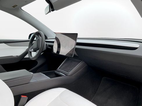 Used 2026 Tesla Model Y RWD image 20