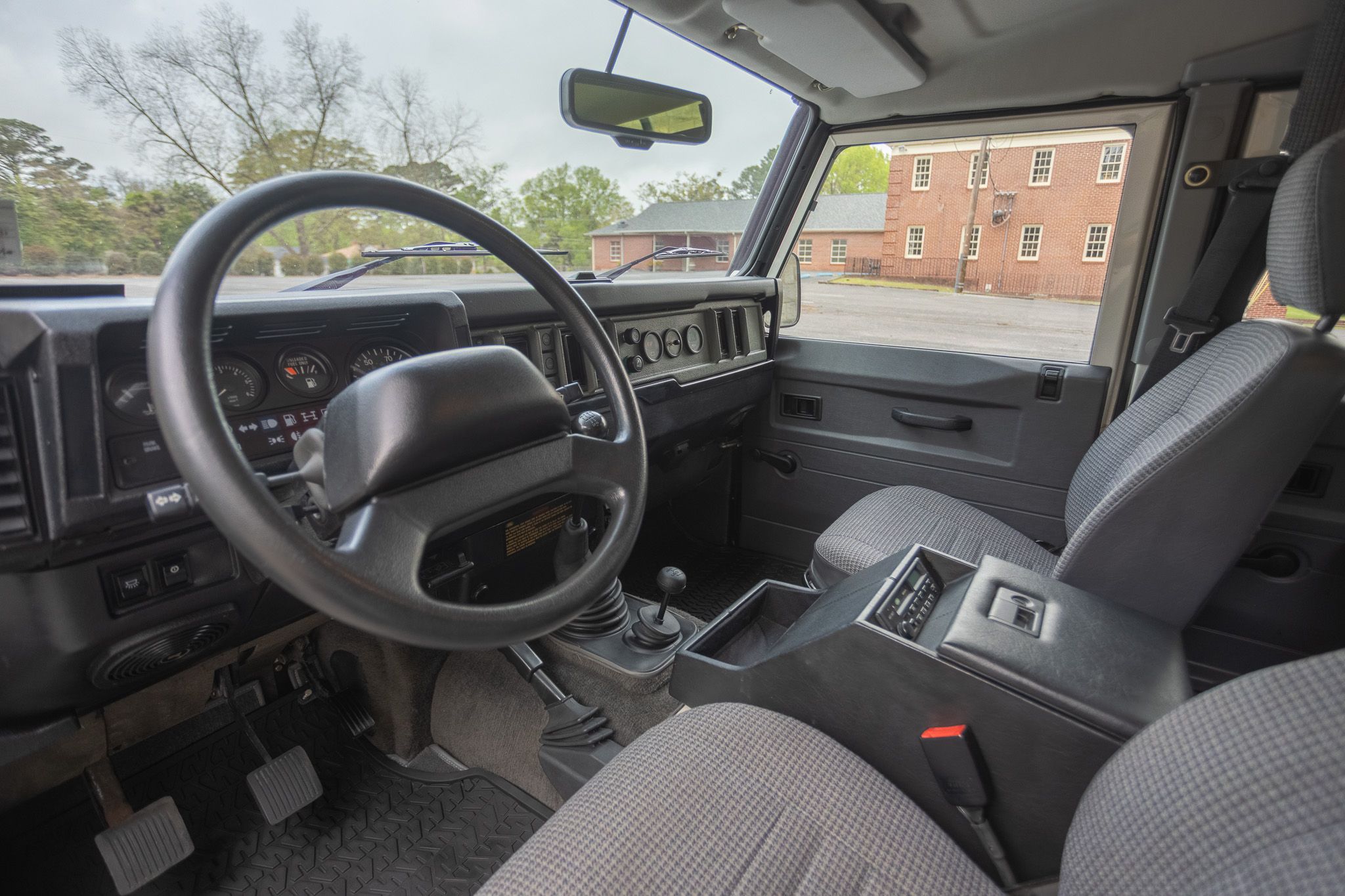 Used 1993 Land Rover Defender 110 AWD/4WD image 11