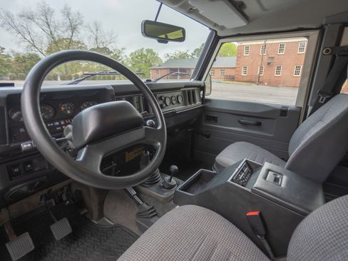 Used 1993 Land Rover Defender 110 image 11