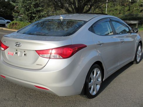 Used 2013 Hyundai Elantra GLS image 6