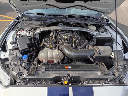 Used 2019 Ford Mustang Shelby GT350 Coupe RWD image 9