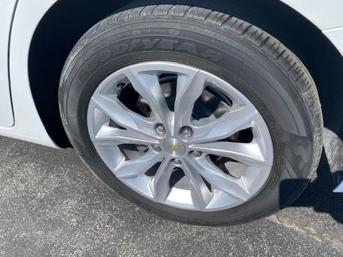 Used 2023 Chevrolet Malibu LT image 15