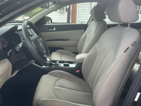 Used 2017 Kia Optima LX FWD image 18