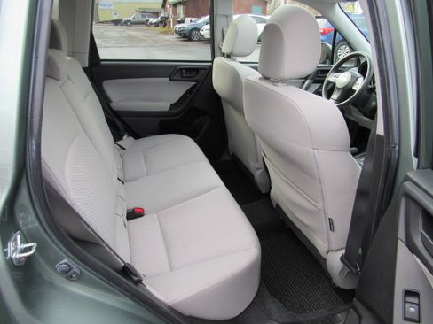 Used 2015 Subaru Forester 2.5i Premium image 17