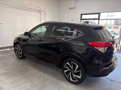 Used 2019 Honda HR-V FWD Sport image 4