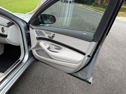 Used 2016 Mercedes-Benz S 550 4MATIC Sedan image 61