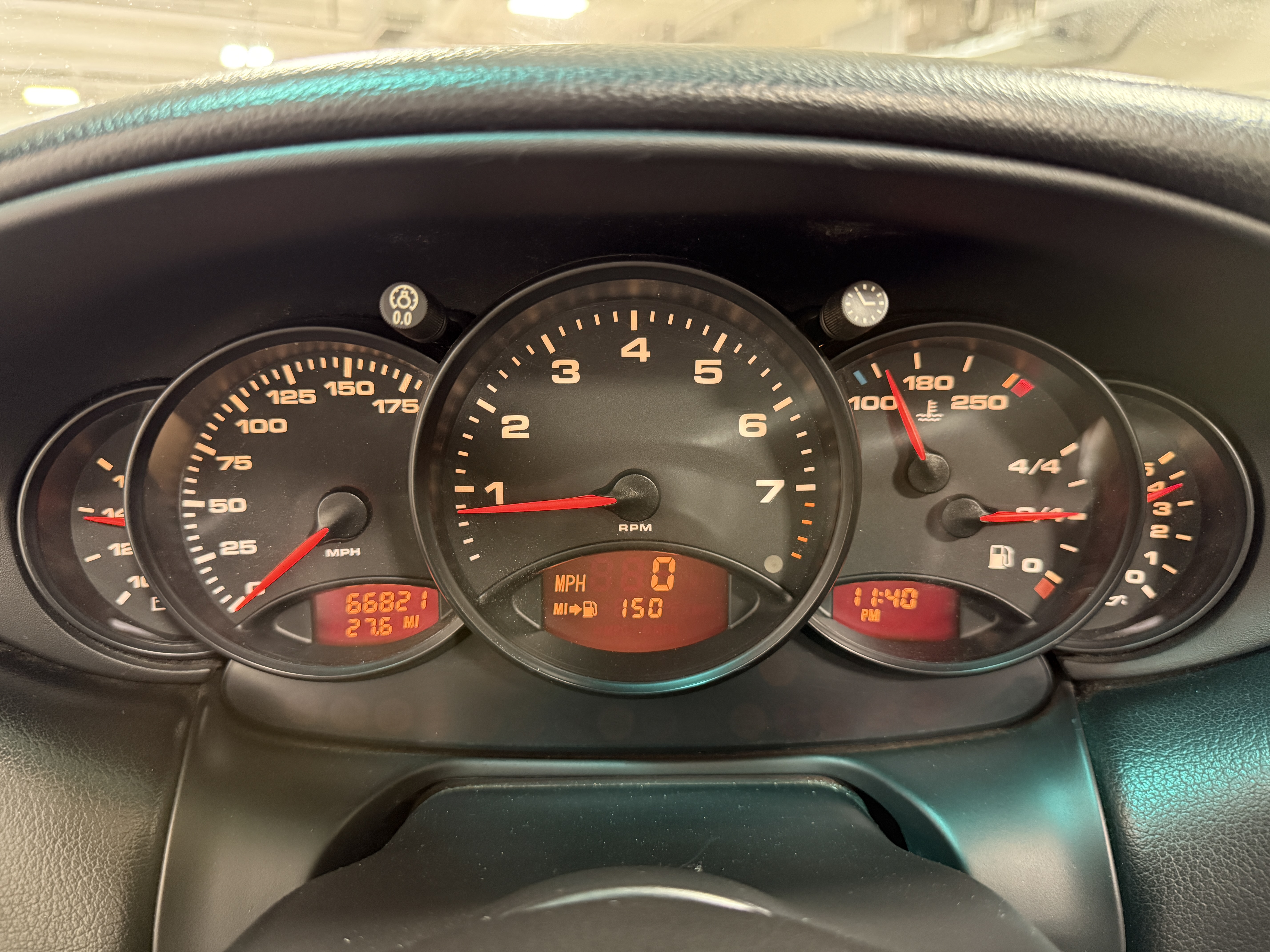 Used 2001 Porsche 911 Carrera 4 Cabriolet AWD/4WD image 30
