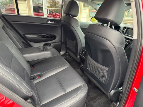 Used 2018 Kia Sportage EX image 15