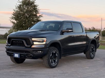 Used 2019 RAM 1500 4x4 Crew Cab Rebel