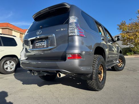 Used 2015 Lexus GX 460 Luxury image 10