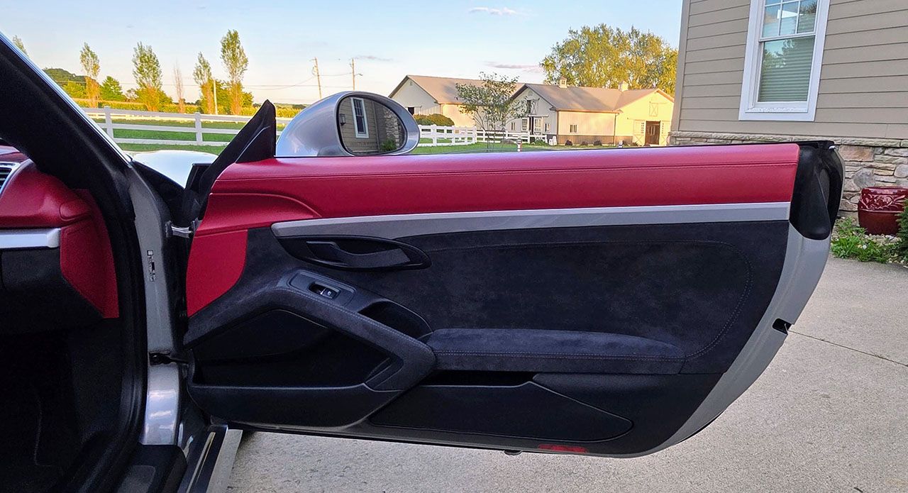 Used 2016 Porsche Boxster Spyder RWD image 58