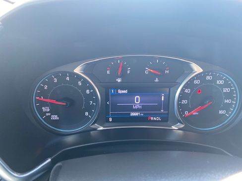 Used 2023 Chevrolet Equinox LT image 11