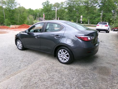 Used 2016 Scion iA image 2