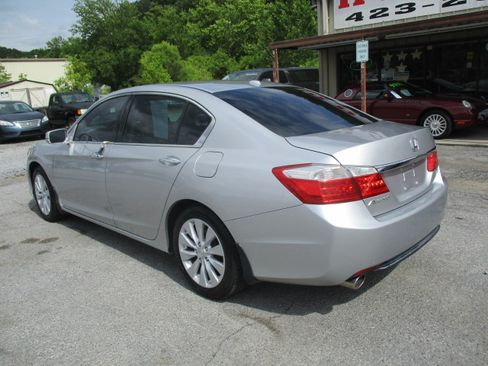 Used 2013 Honda Accord EX-L V6 Sedan image 8