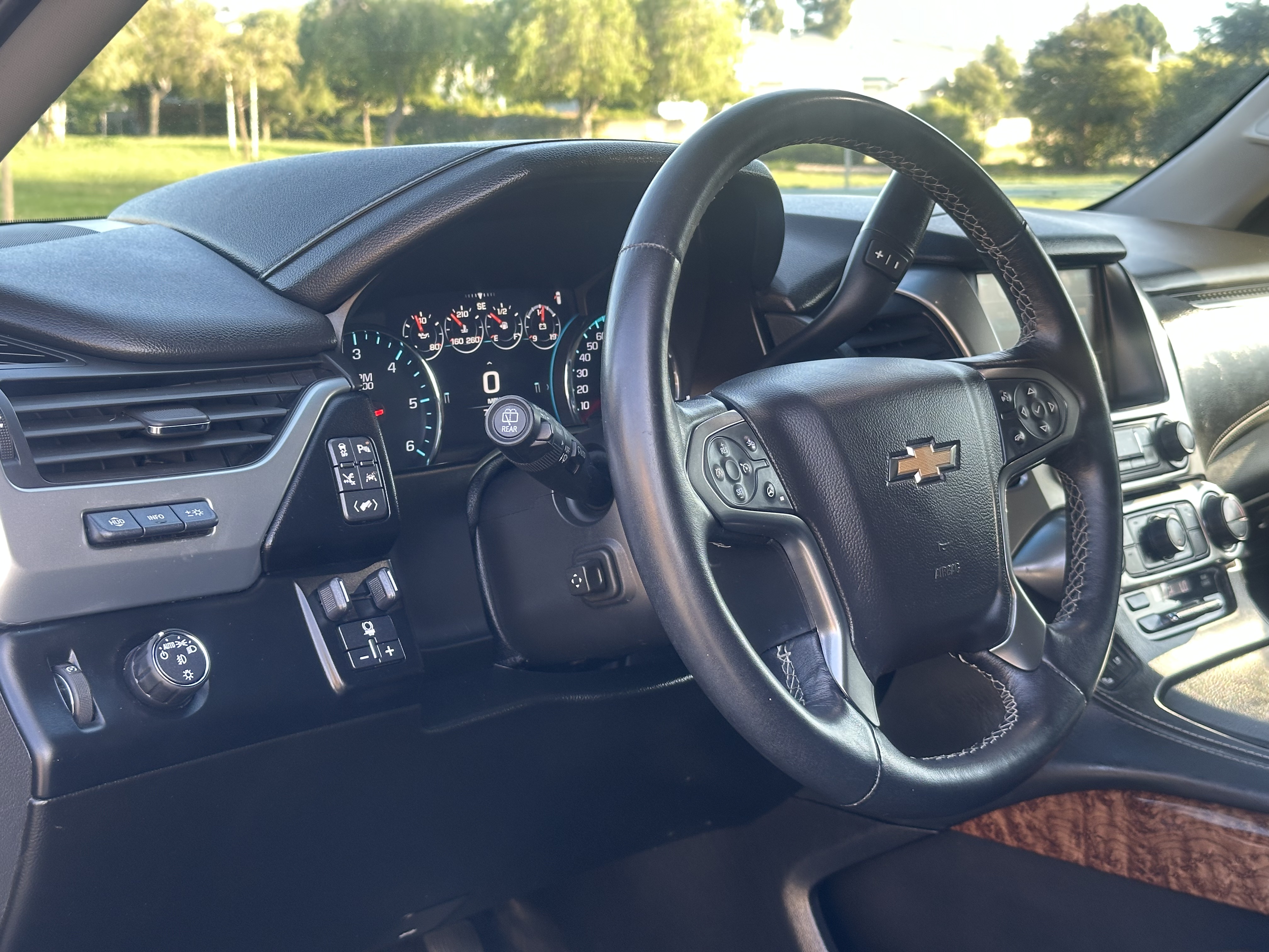 Used 2019 Chevrolet Tahoe Premier RWD image 13