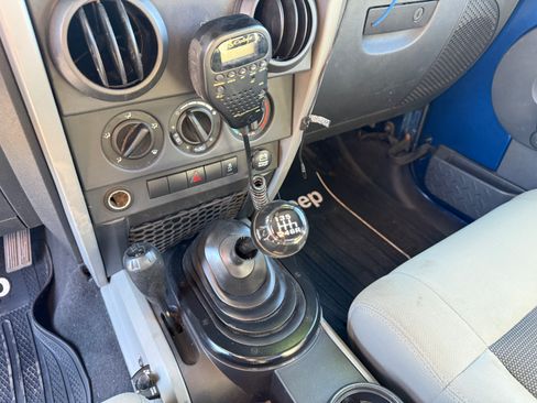 Used 2010 Jeep Wrangler Sport S image 15