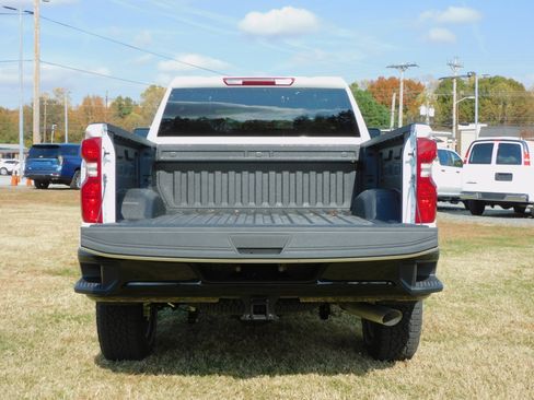 New 2026 Chevrolet Silverado 2500 Custom image 13