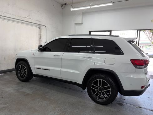 Used 2019 Jeep Grand Cherokee 4WD Trailhawk image 3