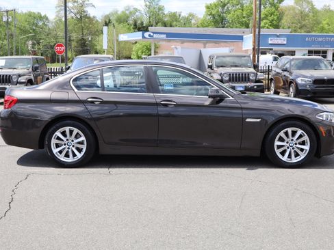 Used 2015 BMW 528i xDrive image 9