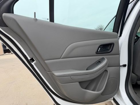 Used 2013 Chevrolet Malibu LS image 11