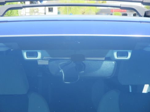 Used 2018 Subaru Crosstrek 2.0i Premium image 13