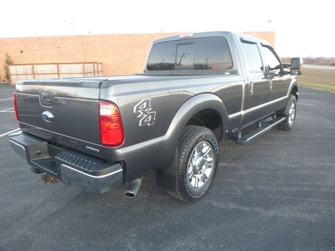 Used 2016 Ford F250 Lariat image 6