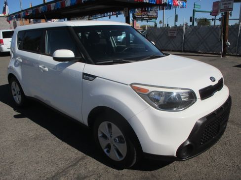 Used 2016 Kia Soul ! image 13