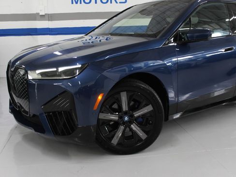 Used 2024 BMW iX xDrive50 AWD/4WD image 5