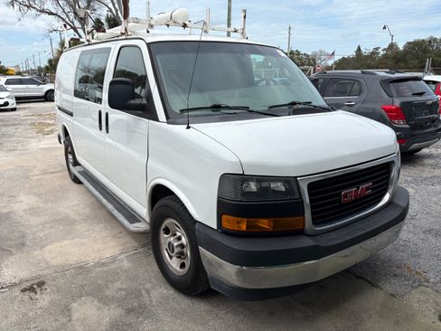 Used 2018 GMC Savana 2500 image 2