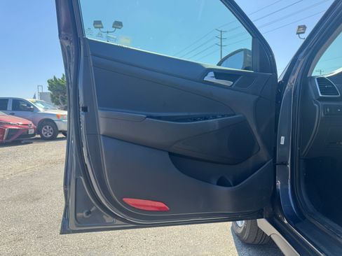 Used 2019 Hyundai Tucson FWD SE image 20