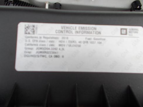 Used 2018 Chevrolet Express 2500 image 23