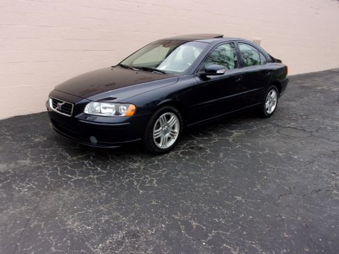Used 2007 Volvo S60 2.5T FWD image 1