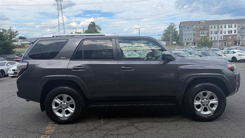 Used 2015 Toyota 4Runner SR5 AWD/4WD image 4