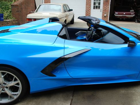Used 2021 Chevrolet Corvette Stingray Premium Conv w/ 3LT RWD image 33