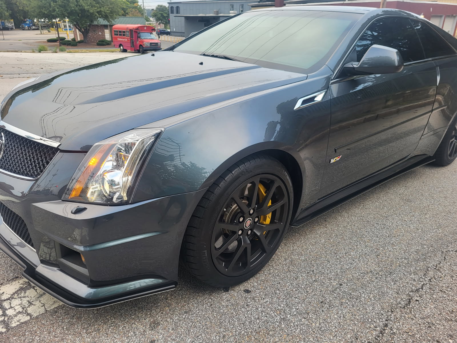 Used 2011 Cadillac CTS V Coupe RWD image 4
