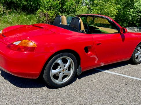 Used 2000 Porsche Boxster RWD image 10