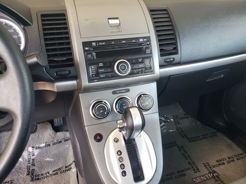 Used 2012 Nissan Sentra S image 13