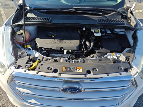 Used 2018 Ford Escape SEL image 16