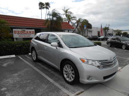 Used 2011 Toyota Venza image 7