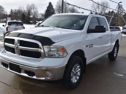 Used 2017 RAM 1500 Classic SLT image 8