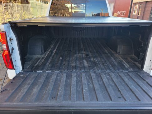 Used 2021 Chevrolet Silverado 1500 LTZ image 5