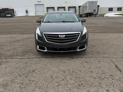 Used 2019 Cadillac XTS Luxury image 9