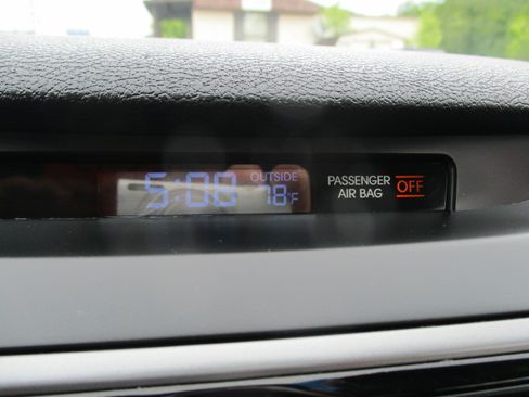 Used 2014 Hyundai Elantra SEL w/ Convenience Package FWD image 32