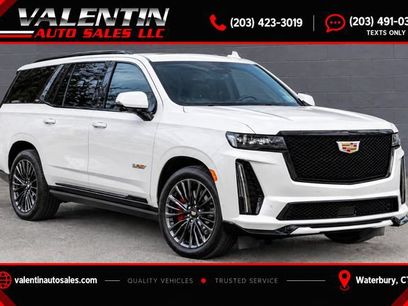 Used 2023 Cadillac Escalade 4WD V