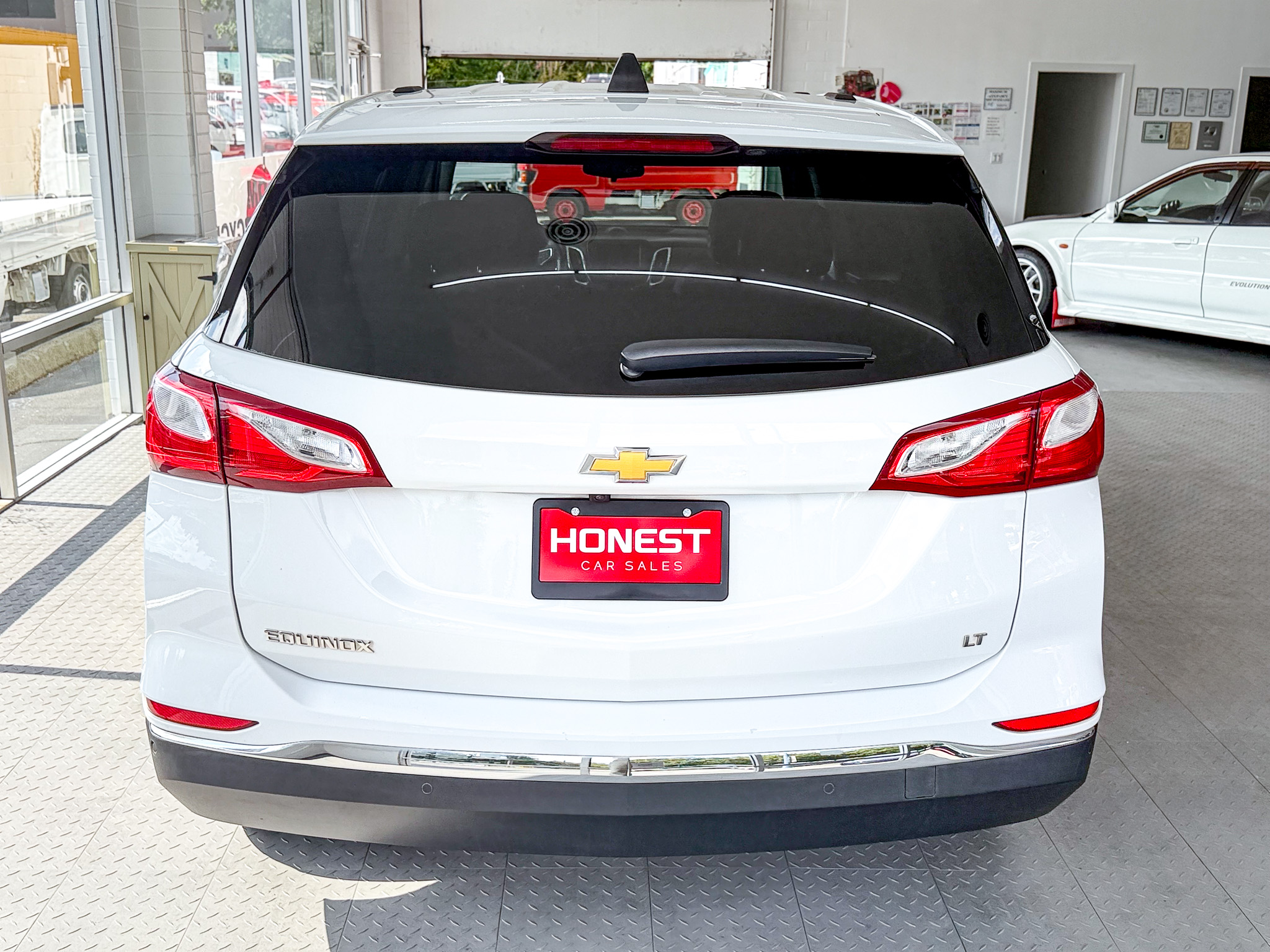 Used 2019 Chevrolet Equinox FWD LT w/ 1LT image 5
