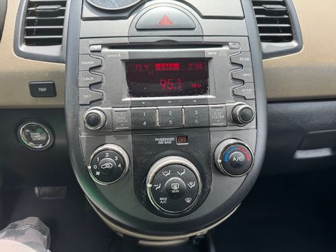 Used 2011 Kia Soul ! image 15