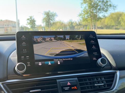 Used 2018 Honda Accord 1.5T Sport image 10