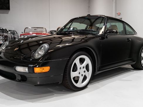 Used 1998 Porsche 911 Carrera S Coupe RWD image 2